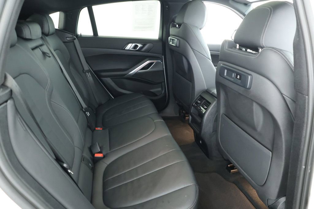 Used 2022 BMW X6 xDrive40i image 23