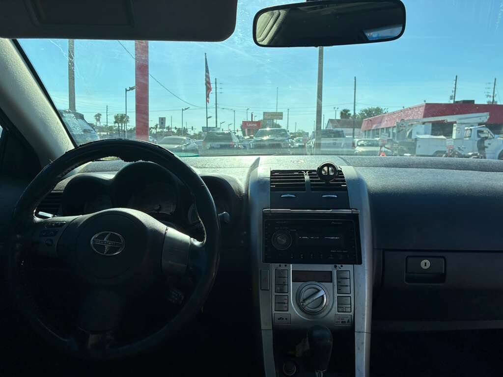 Used 2010 Scion tC FWD image 9