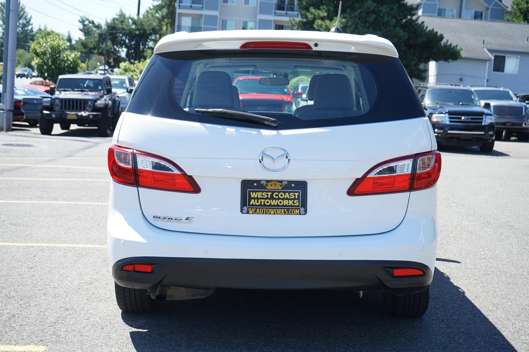 Used 2015 MAZDA MAZDA5 Grand Touring FWD image 4