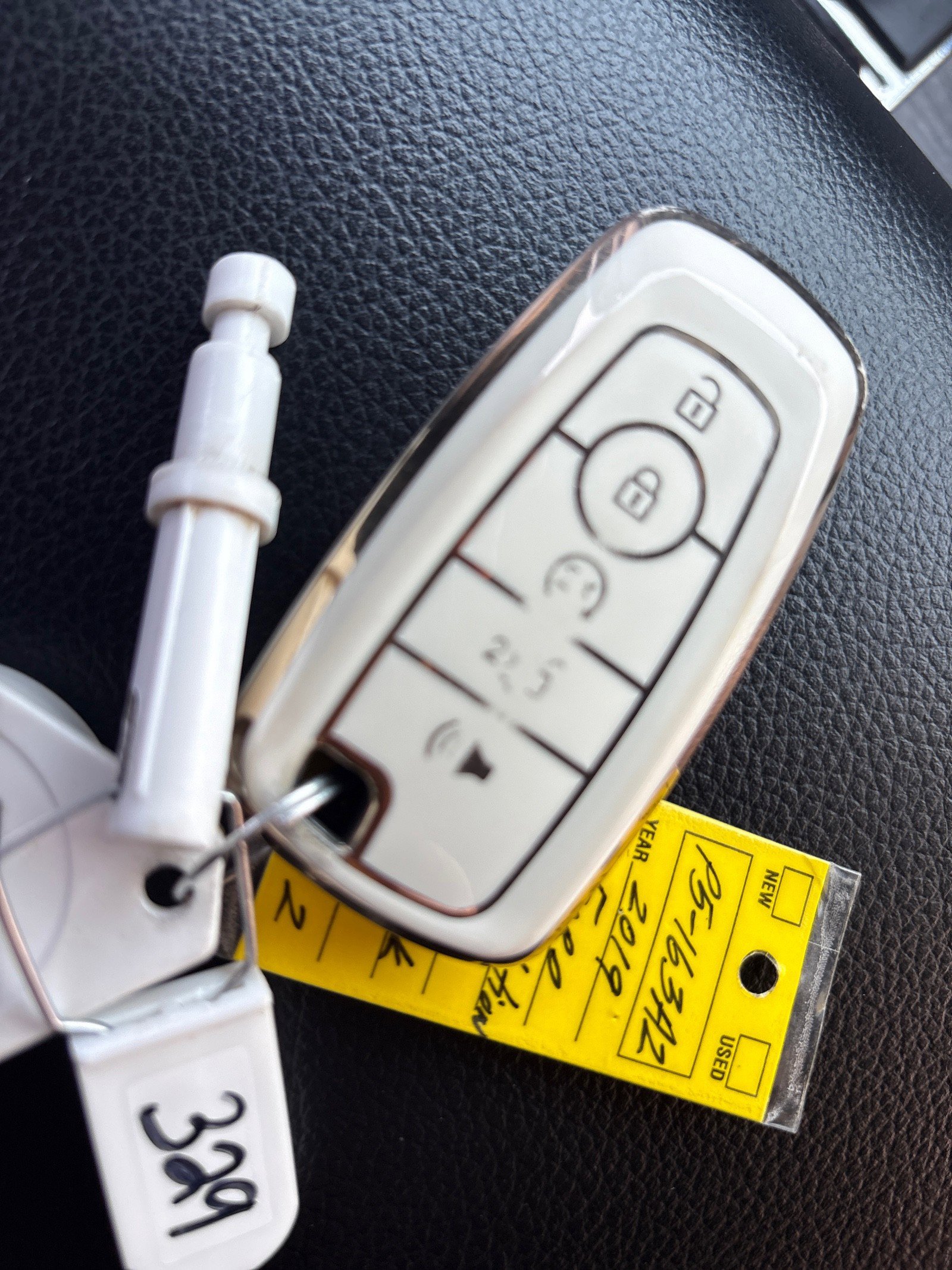 Used 2019 Ford Expedition Max Limited image 27