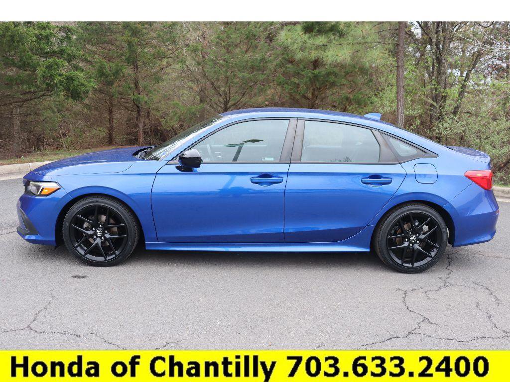 Used 2023 Honda Civic Sport image 4