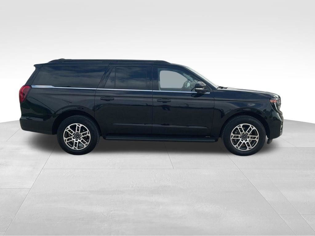 Used 2025 Ford Expedition Max Active RWD image 10