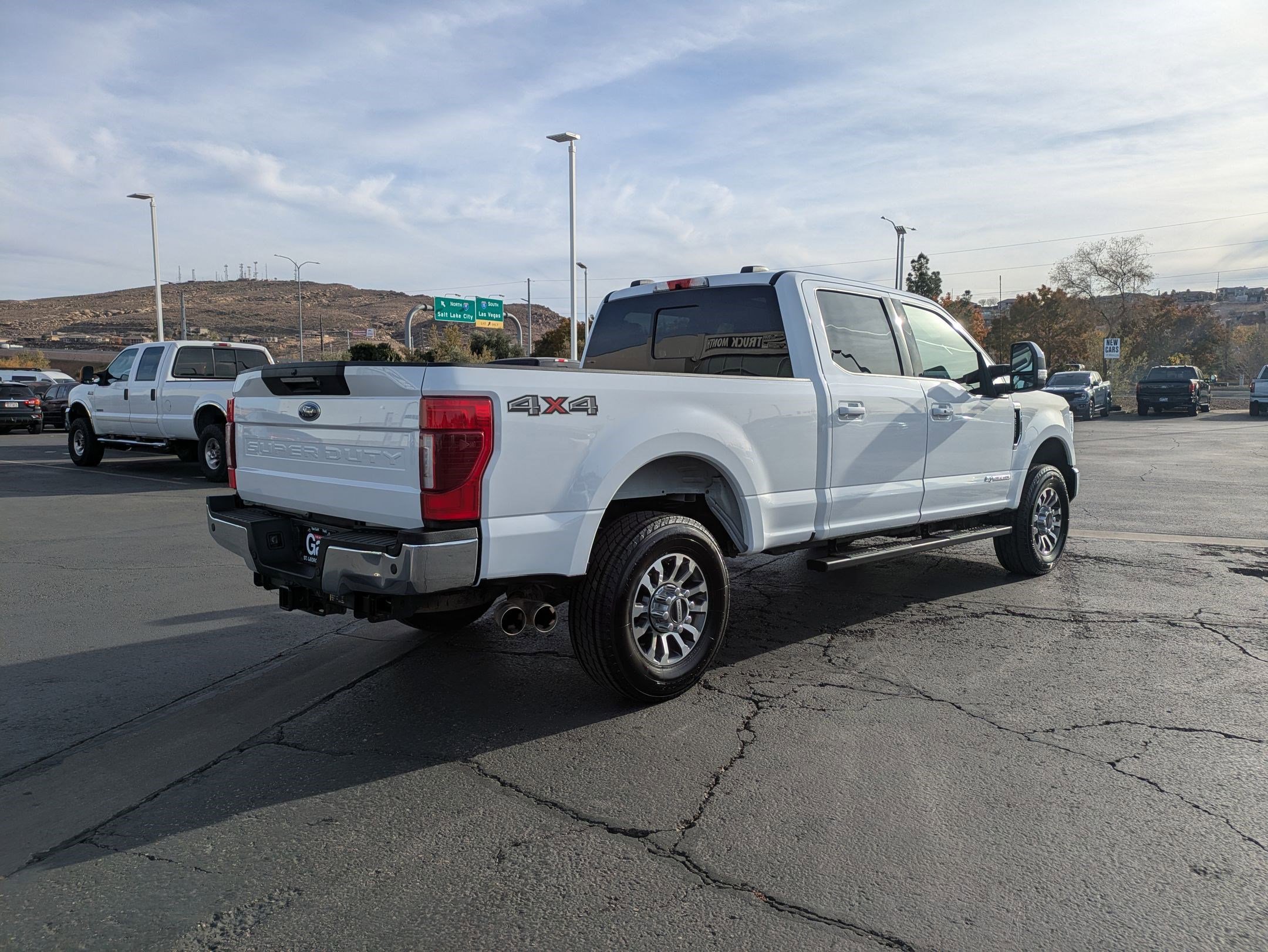Used 2021 Ford F350 Lariat w/ Lariat Ultimate Package image 3