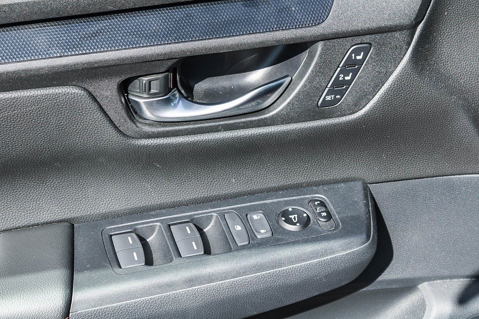 Certified 2025 Honda CR-V Sport-L image 22