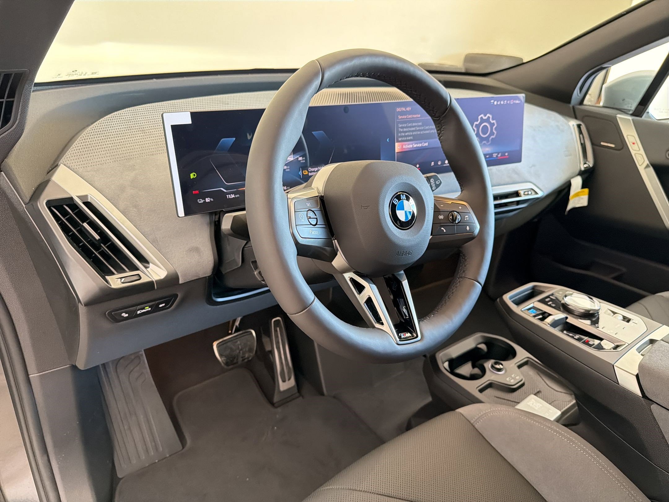 New 2026 BMW iX xDrive45 w/ M Sport Package AWD/4WD image 4