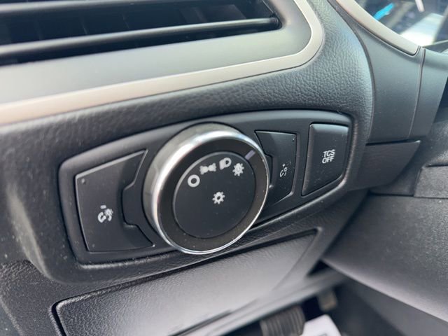 Used 2021 Ford Edge SE image 11