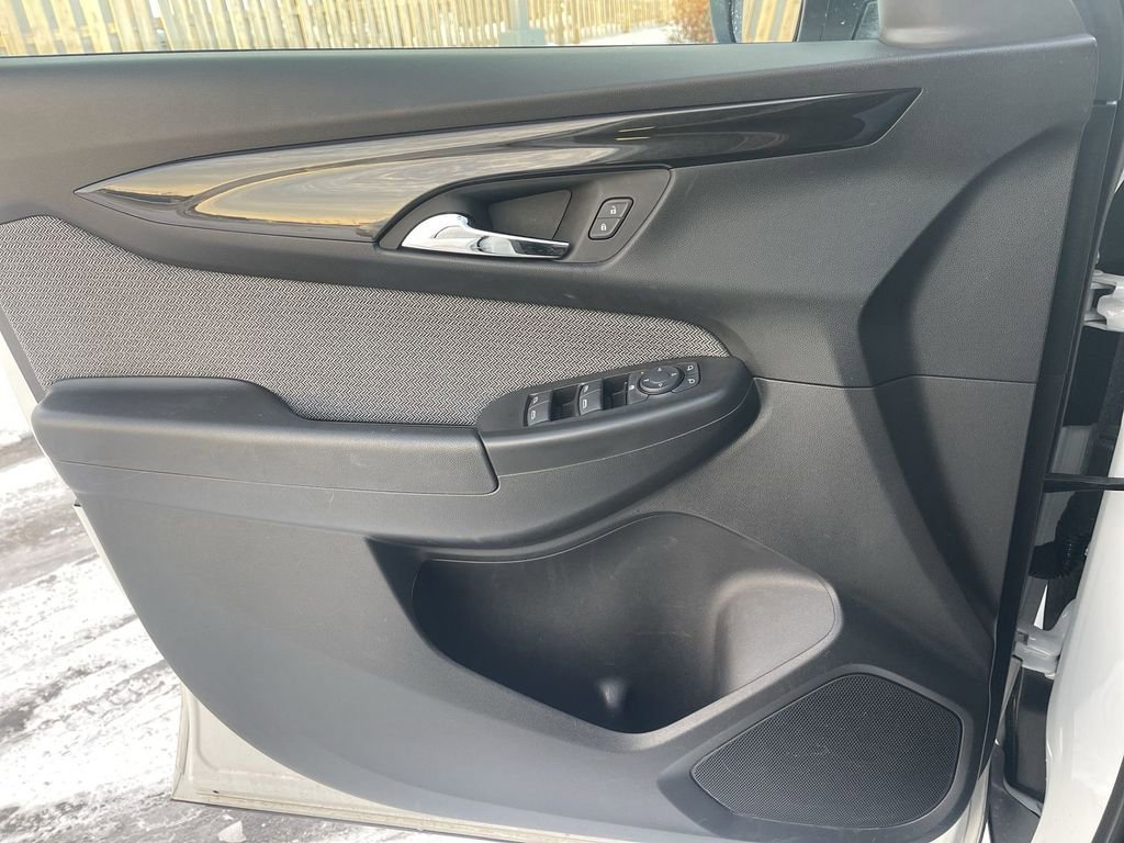 Used 2025 Chevrolet TrailBlazer LT image 32