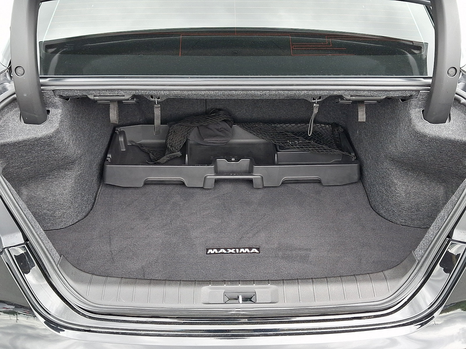 Used 2023 Nissan Maxima SR w/ Sport Mat Group FWD image 8