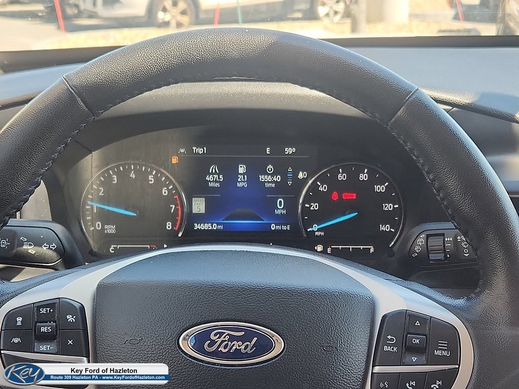 Used 2022 Ford Explorer XLT w/ Equipment Group 202A AWD/4WD image 15