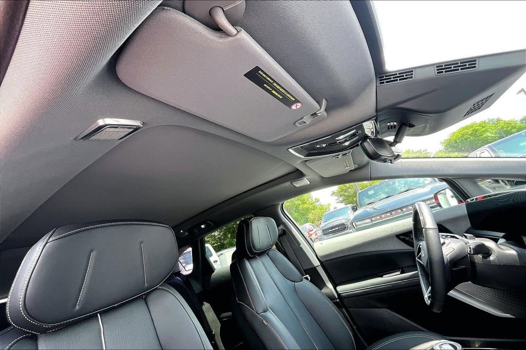Used 2025 Cadillac Optiq Sport 2 AWD/4WD image 27