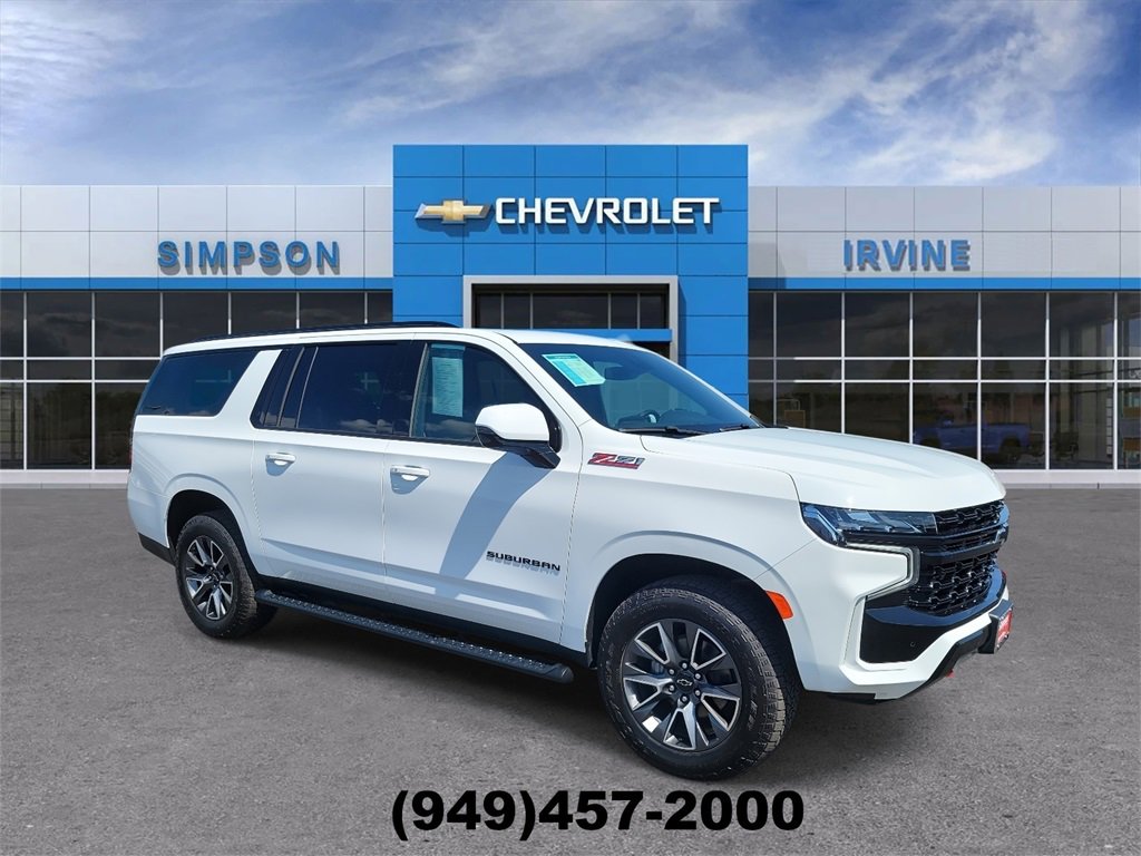 Certified 2023 Chevrolet Suburban Z71 w/ Luxury Package image 2