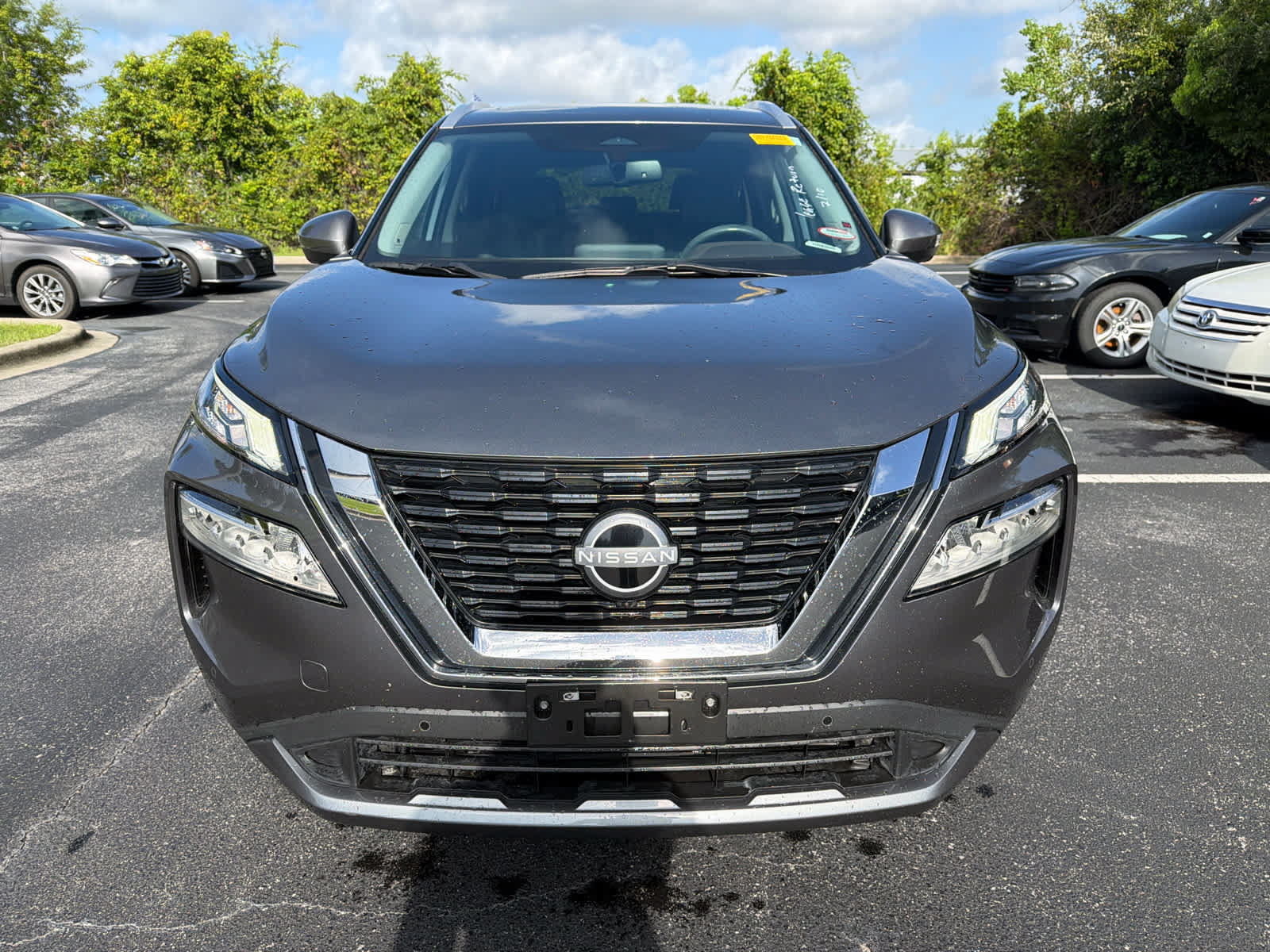 Used 2023 Nissan Rogue SL w/ SL Premium Package AWD/4WD image 3