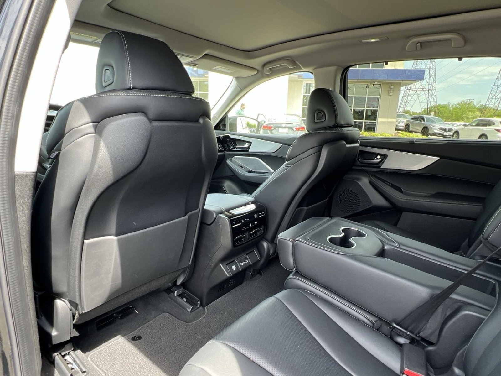 Certified 2024 Acura MDX SH-AWD w/ Technology Package image 27