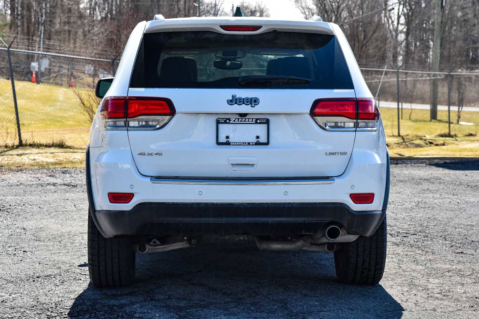 Certified 2021 Jeep Grand Cherokee Limited w/ Luxury Group II AWD/4WD image 4