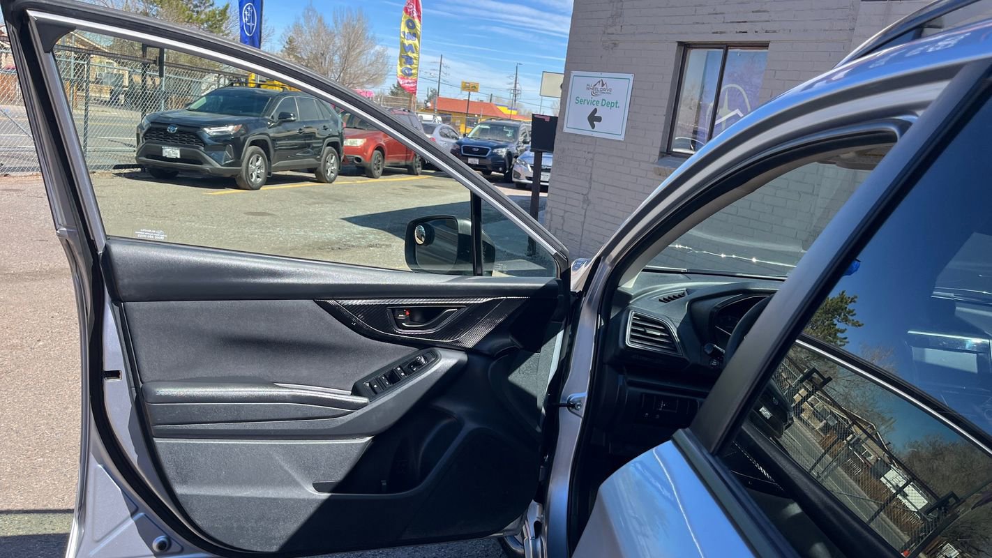 Used 2023 Subaru Crosstrek 2.0i AWD/4WD image 10
