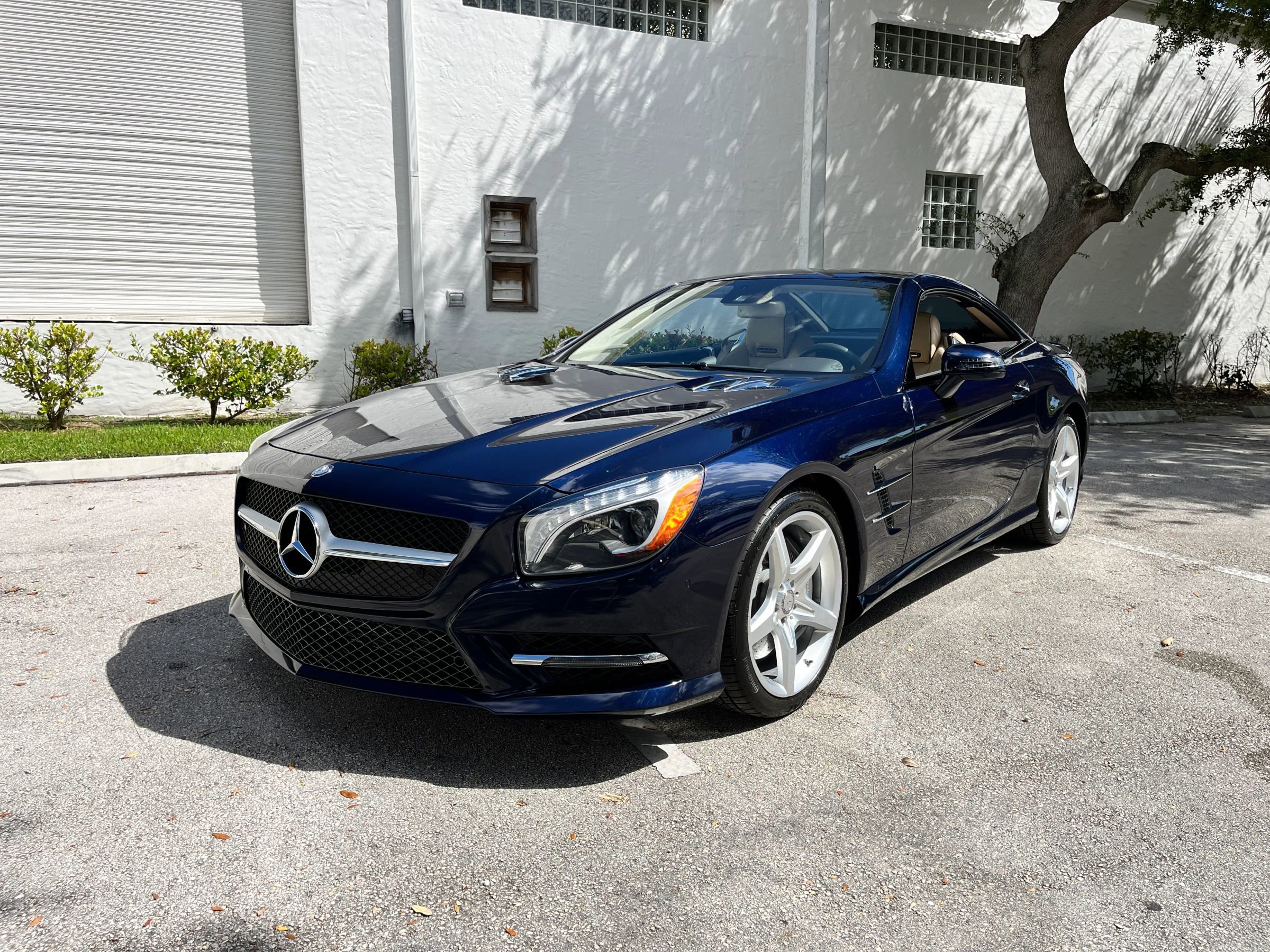 Used 2013 Mercedes-Benz SL 550 image 11