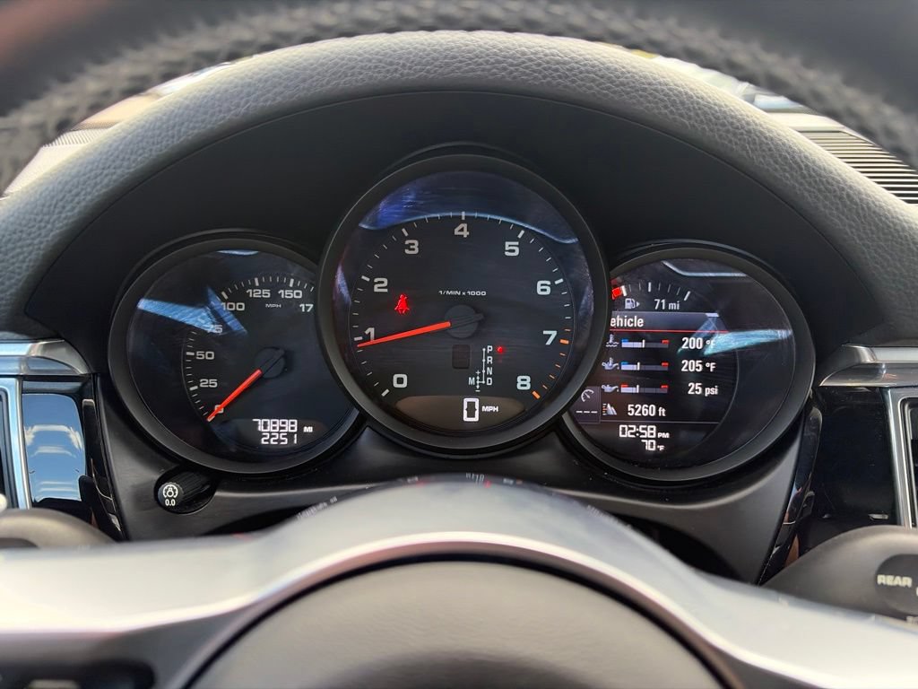 Used 2017 Porsche Macan AWD/4WD image 28