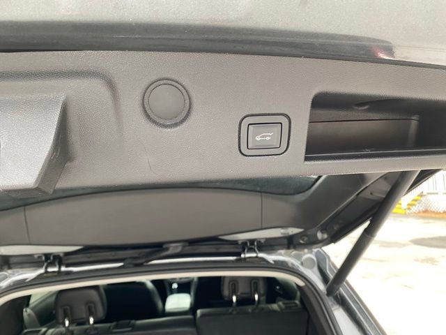 Used 2019 Chevrolet Equinox Premier image 11