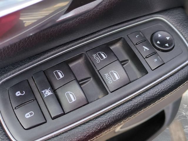 Used 2020 RAM 1500 Laramie w/ Off Road Group AWD/4WD image 15