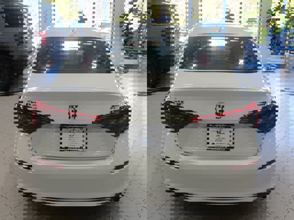 Used 2023 Honda Civic Sport image 6