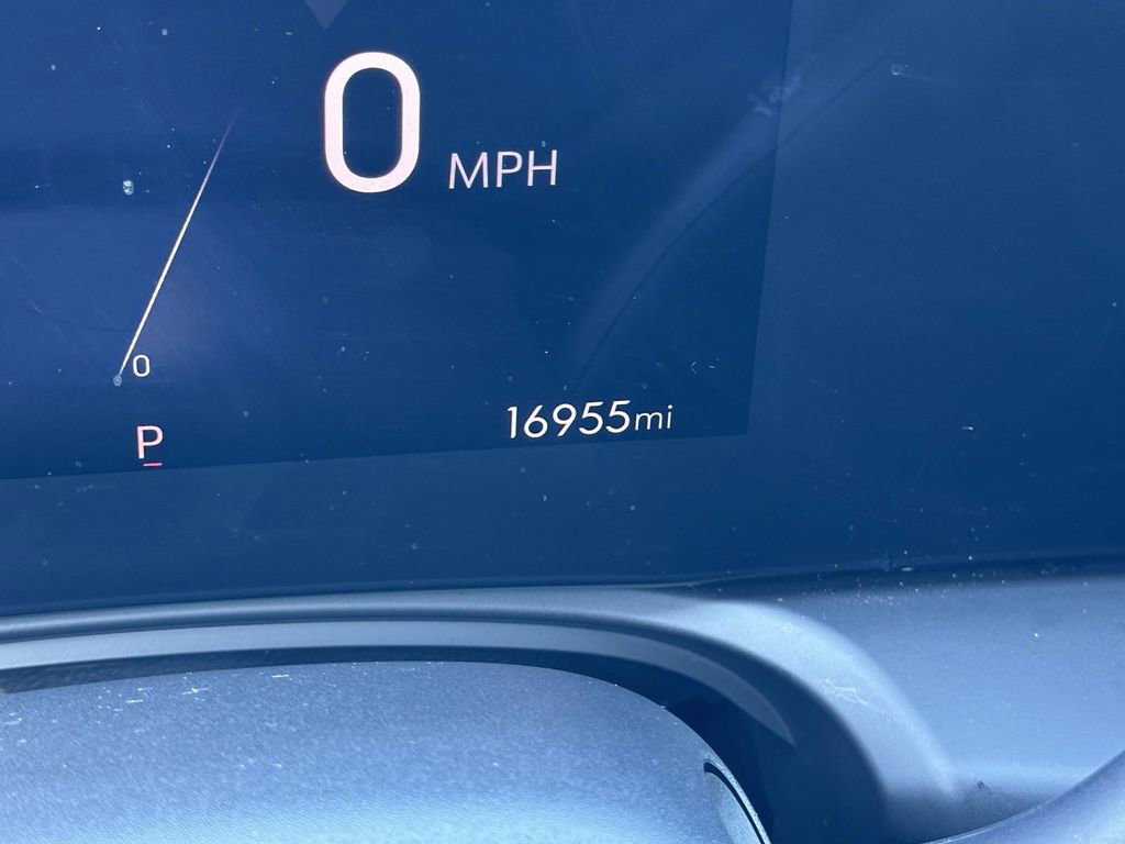 Certified 2025 Buick Encore GX Sport Touring w/ Comfort Package image 22