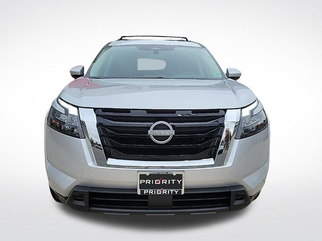 New 2025 Nissan Pathfinder SV image 8