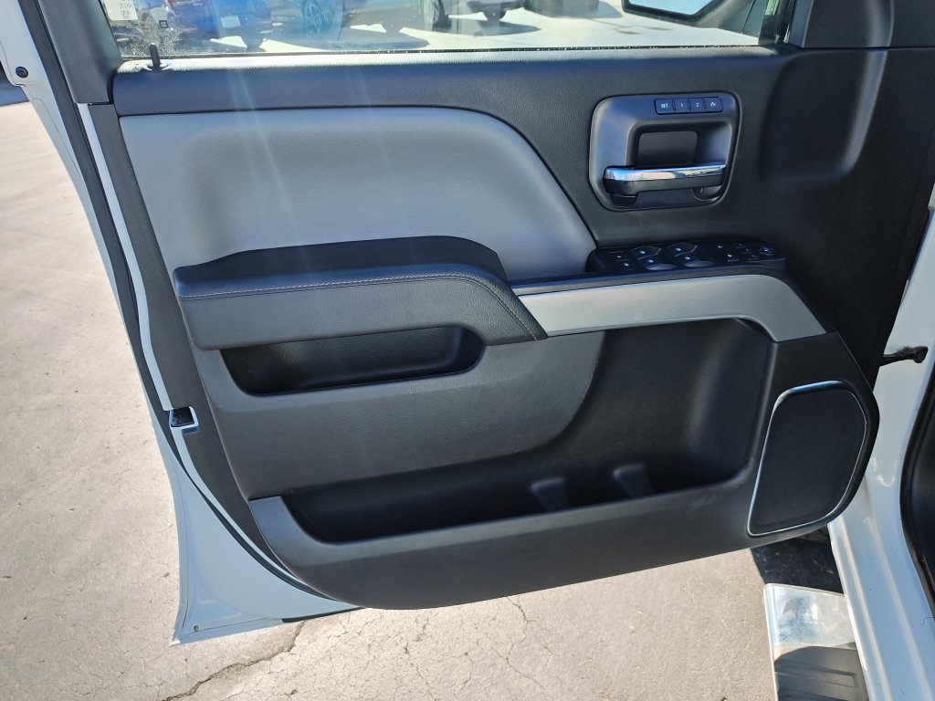 Used 2018 Chevrolet Silverado 1500 LTZ Z71 AWD/4WD image 12