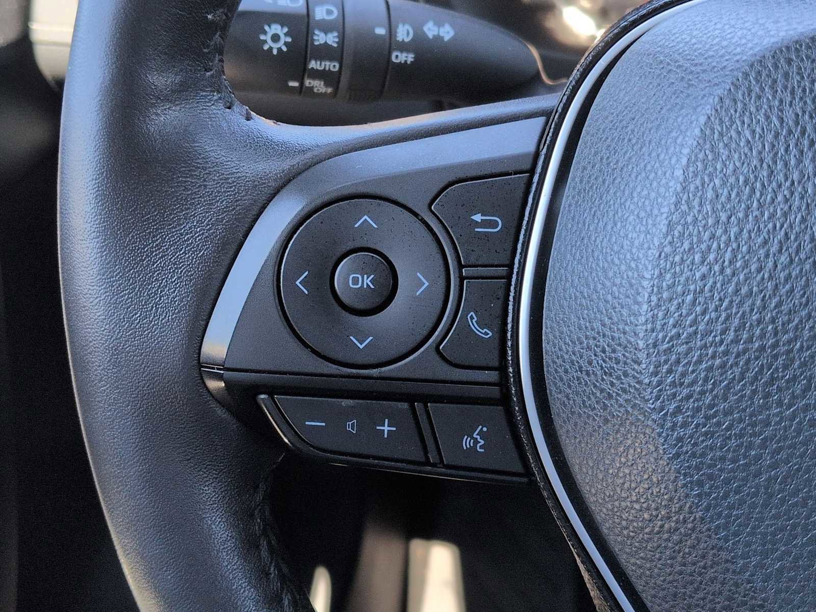 Used 2020 Toyota RAV4 XLE w/ Convenience Package image 26