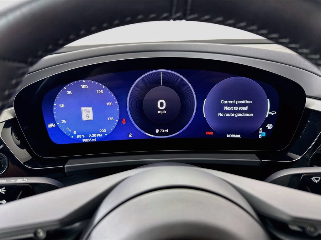 Certified 2025 Porsche Macan Electric RWD image 16