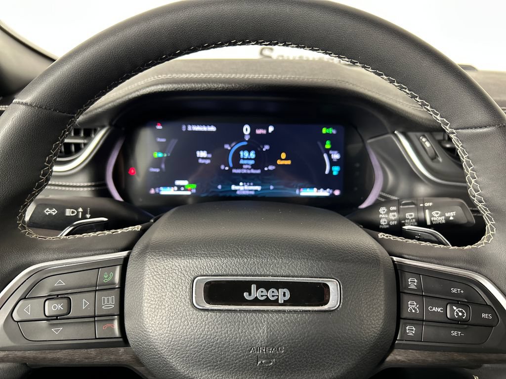 Used 2024 Jeep Grand Cherokee Limited 4xe AWD/4WD image 13