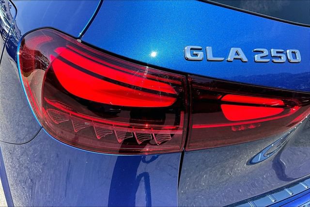 Certified 2024 Mercedes-Benz GLA 250 4MATIC image 25