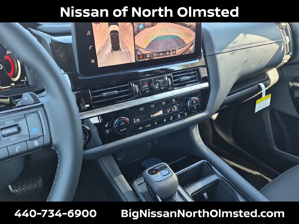 New 2026 Nissan Pathfinder Platinum AWD/4WD image 14