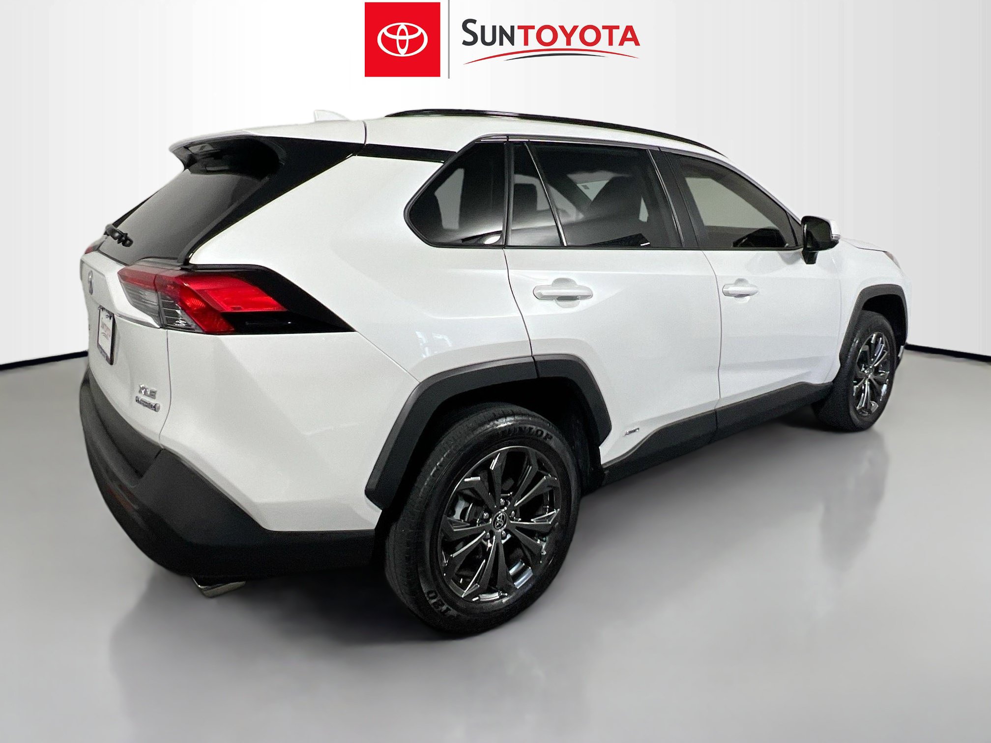 Used 2024 Toyota RAV4 XLE Premium w/ Weather Package AWD/4WD image 4