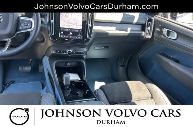 Used 2023 Volvo XC40 Recharge Ultimate w/ Protection Package Premier AWD/4WD image 7