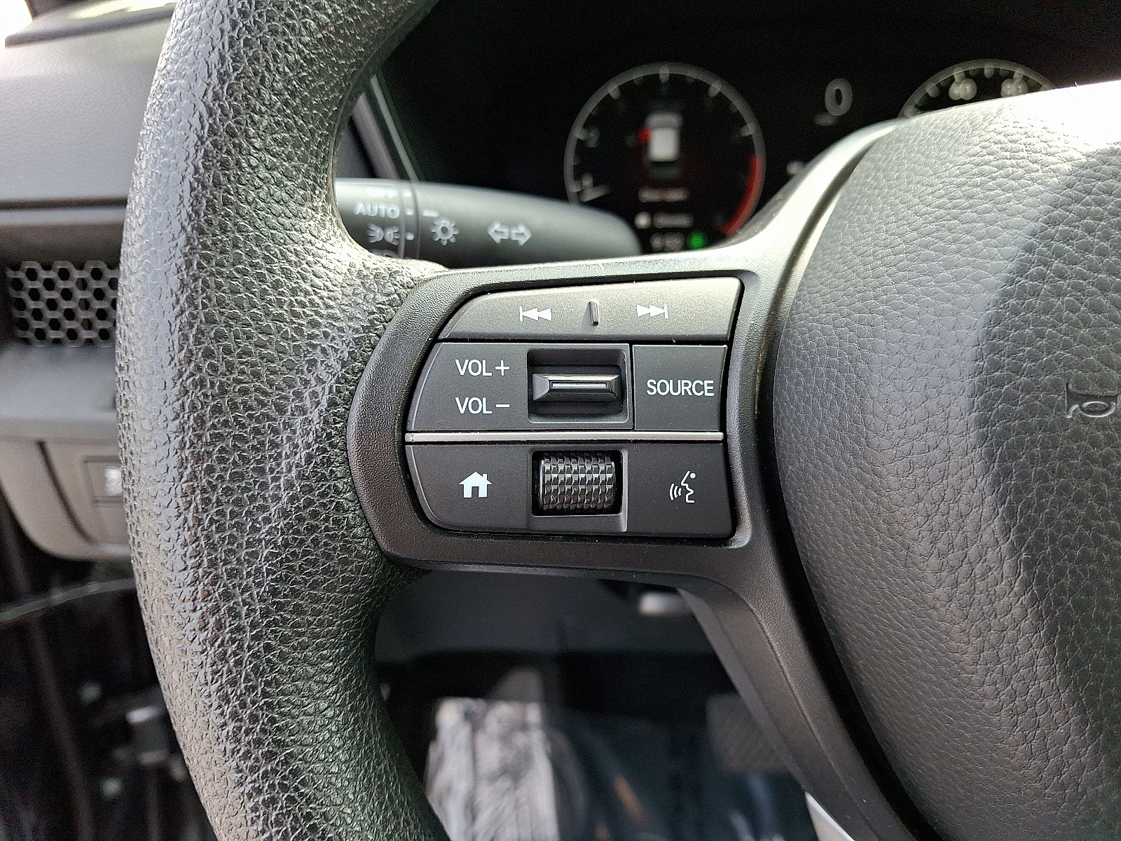 Used 2025 Honda CR-V EX image 21