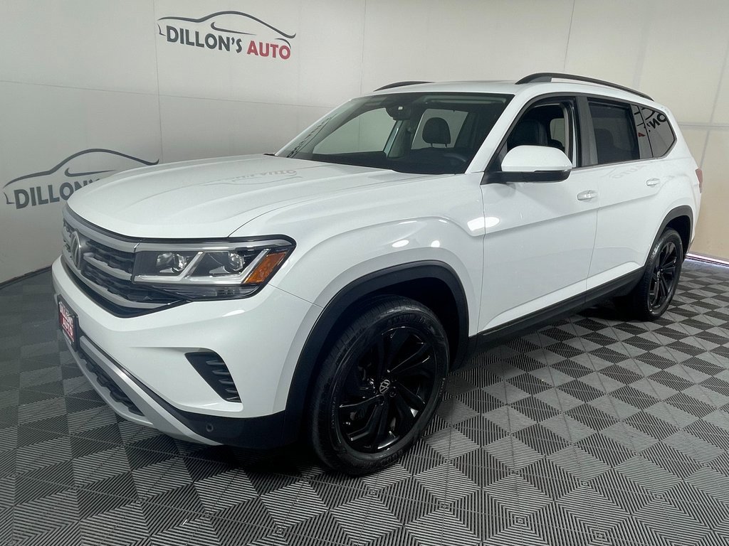 Used 2022 Volkswagen Atlas SE image 2