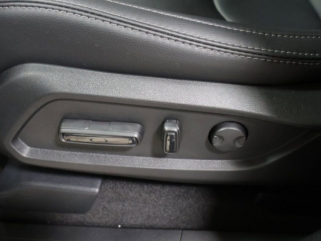 New 2025 Honda Pilot Touring image 13