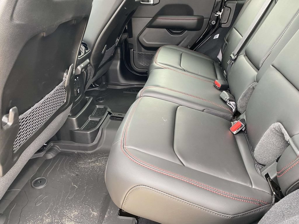 New 2026 Jeep Wrangler Unlimited Rubicon AWD/4WD image 39