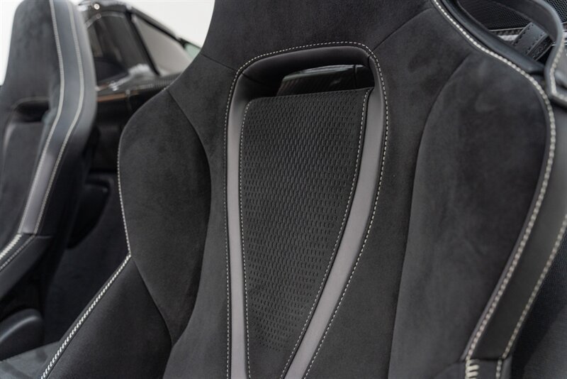 Used 2024 McLaren 750S Spider RWD image 42