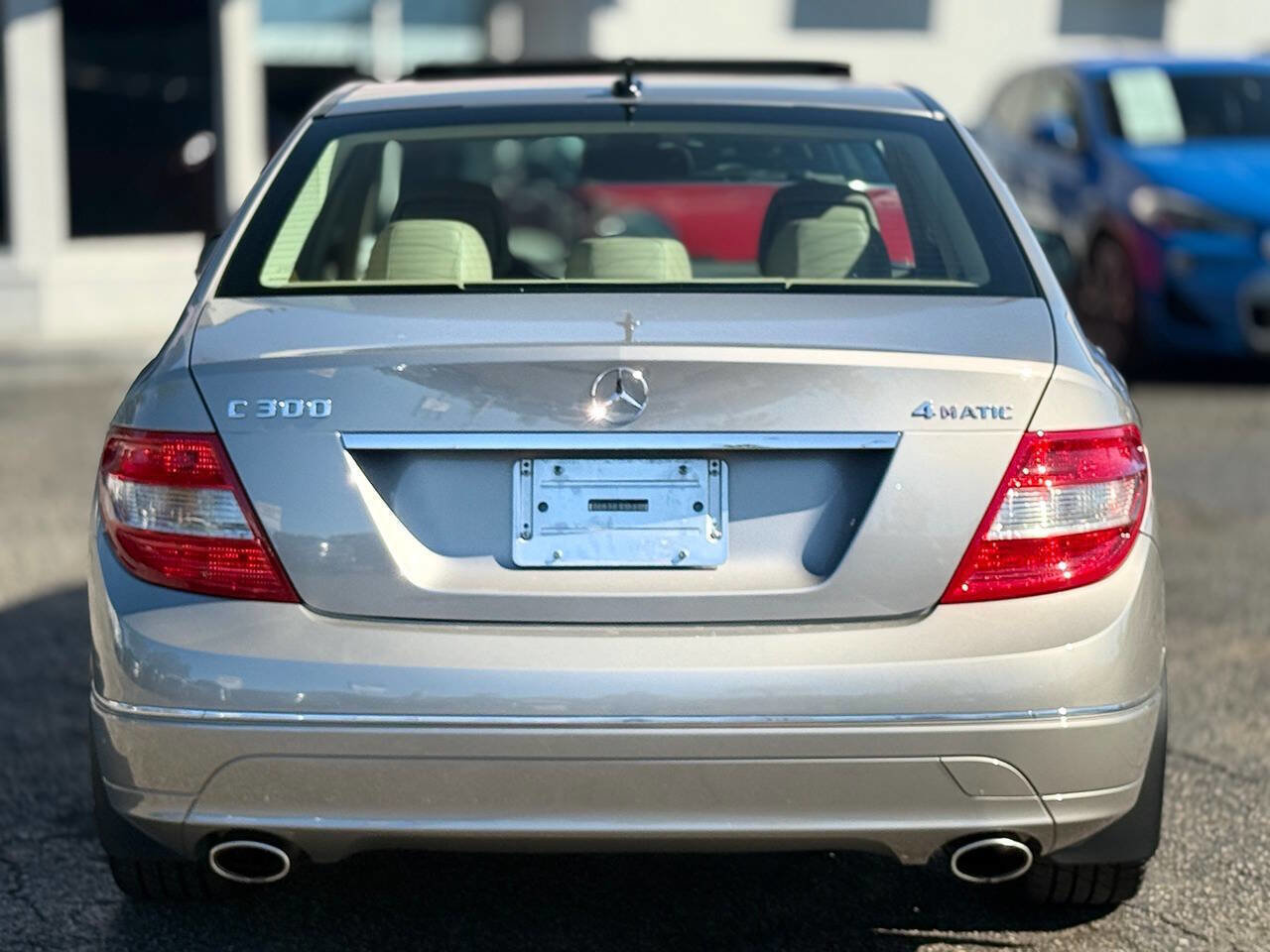 Used 2009 Mercedes-Benz C 300 4MATIC Sedan image 9