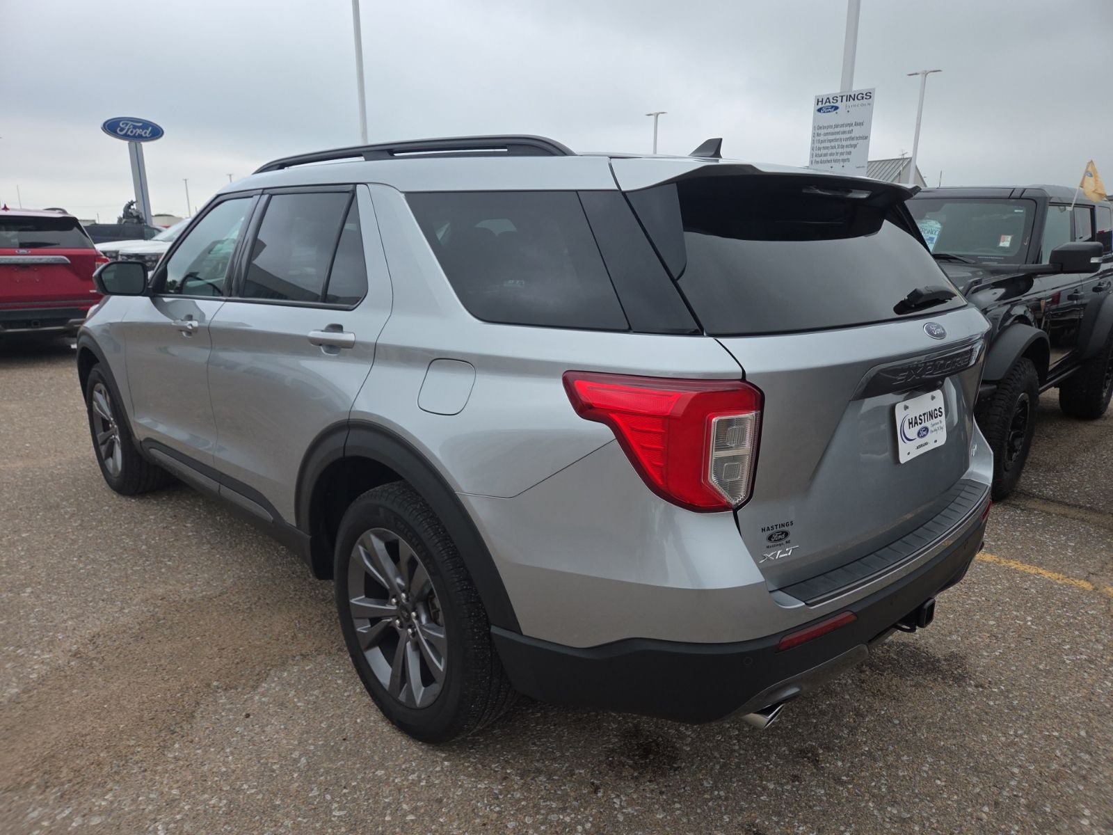 Certified 2023 Ford Explorer XLT w/ Equipment Group 202A AWD/4WD image 2