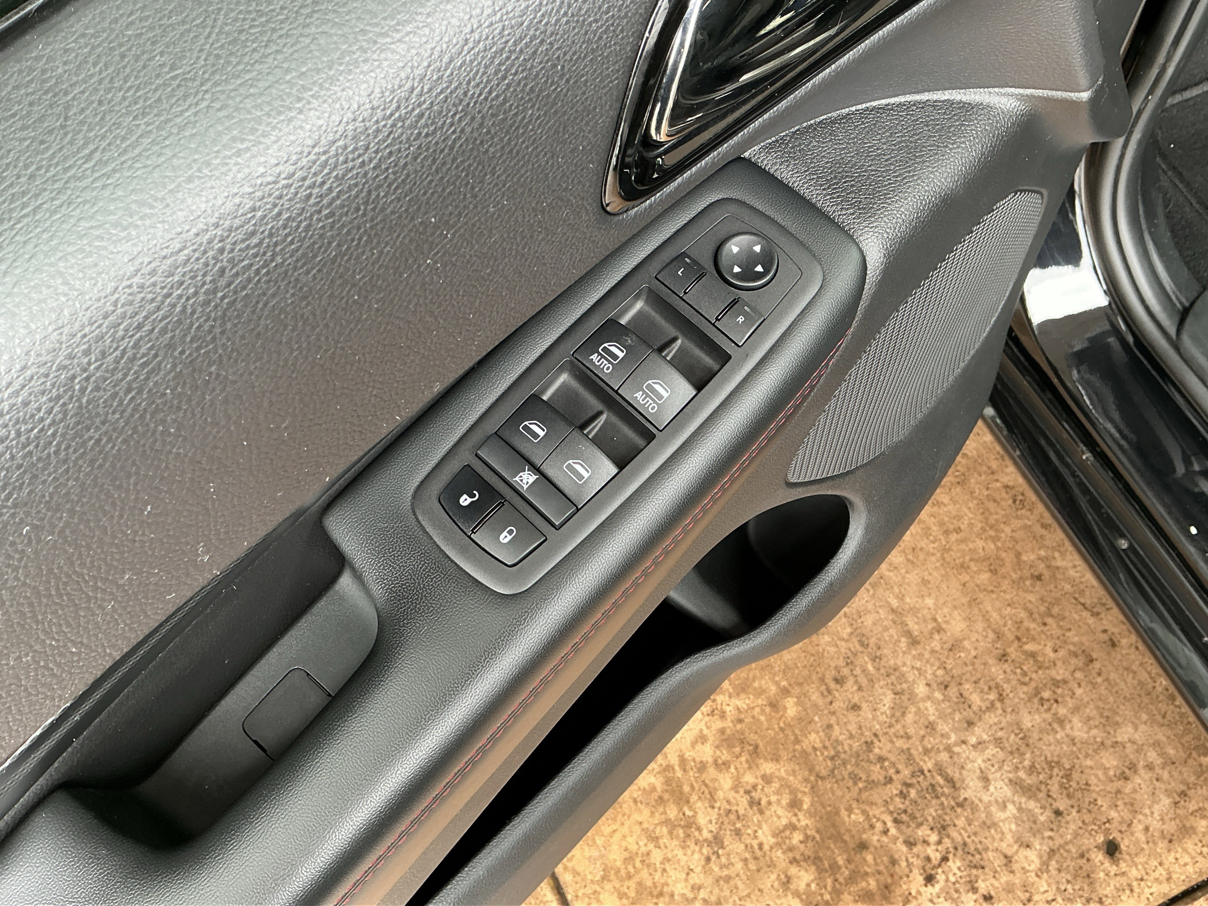 Used 2024 Dodge Durango R/T w/ Trailer Tow Group IV AWD/4WD image 14