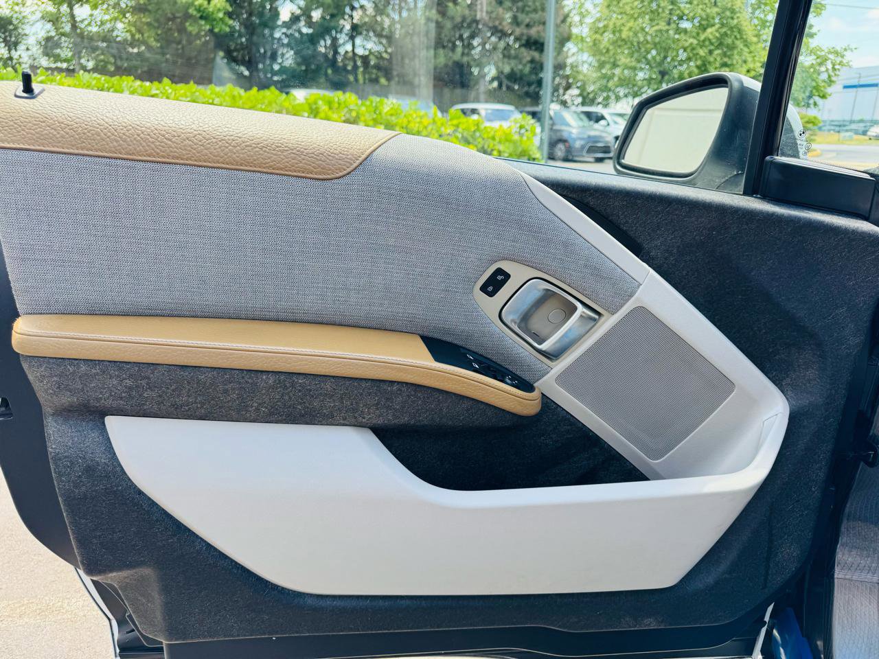 Used 2015 BMW i3 RWD image 32