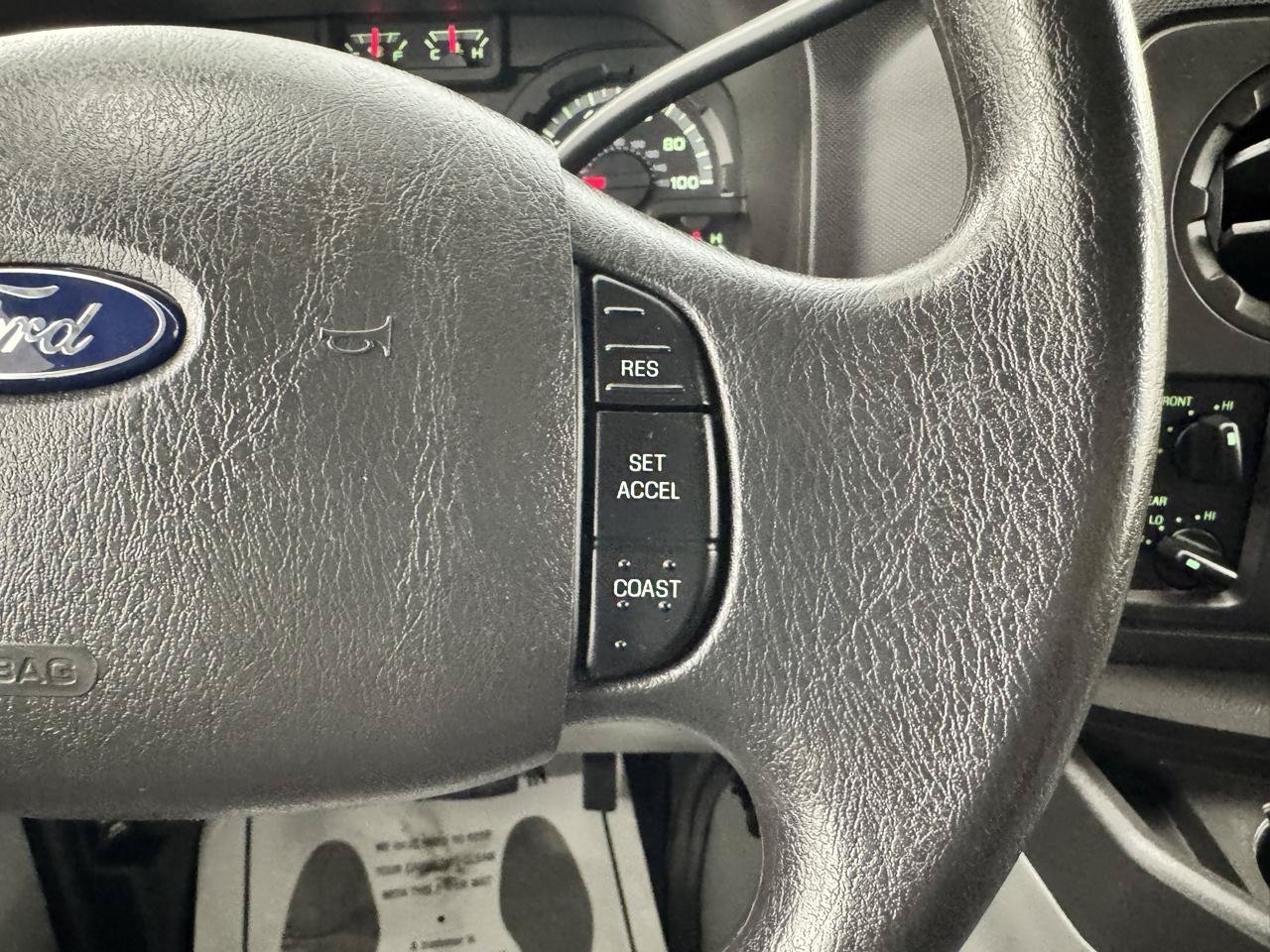 Used 2012 Ford E-350 and Econoline 350 XLT RWD image 20