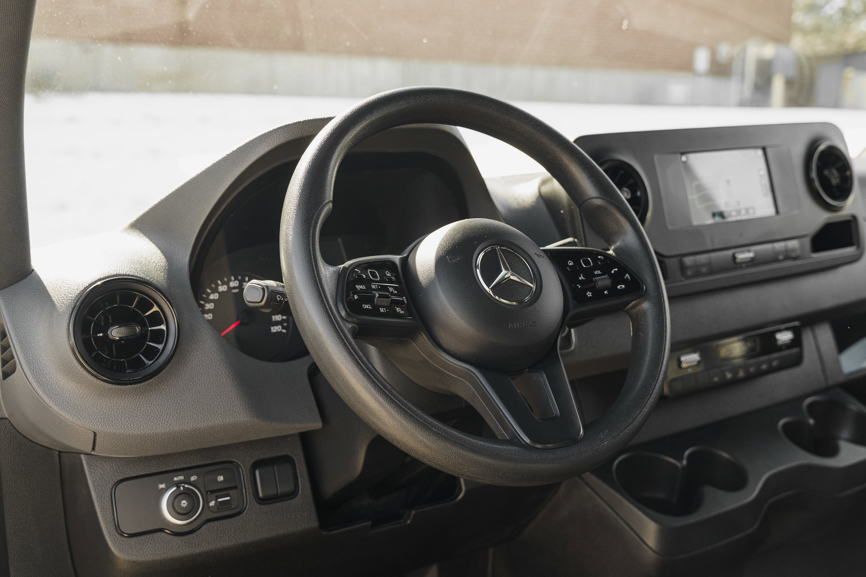 Used 2020 Mercedes-Benz Sprinter 2500 image 10