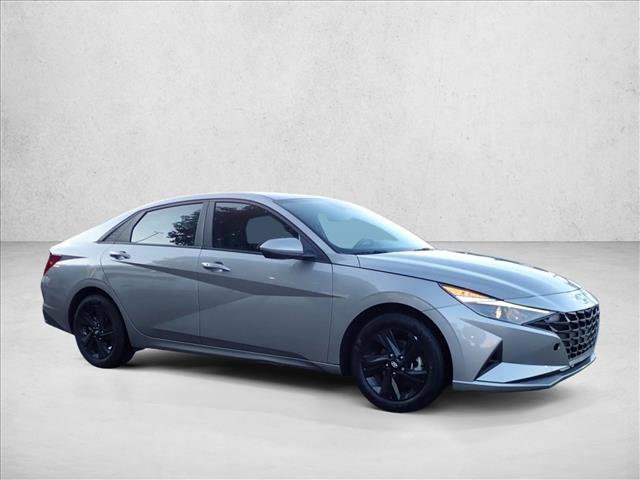 Used 2023 Hyundai Elantra SEL FWD image 6
