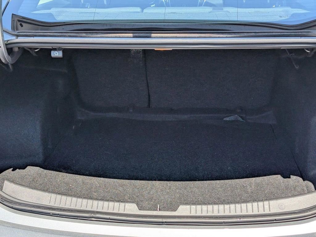 Used 2023 Chevrolet Malibu LT FWD image 12