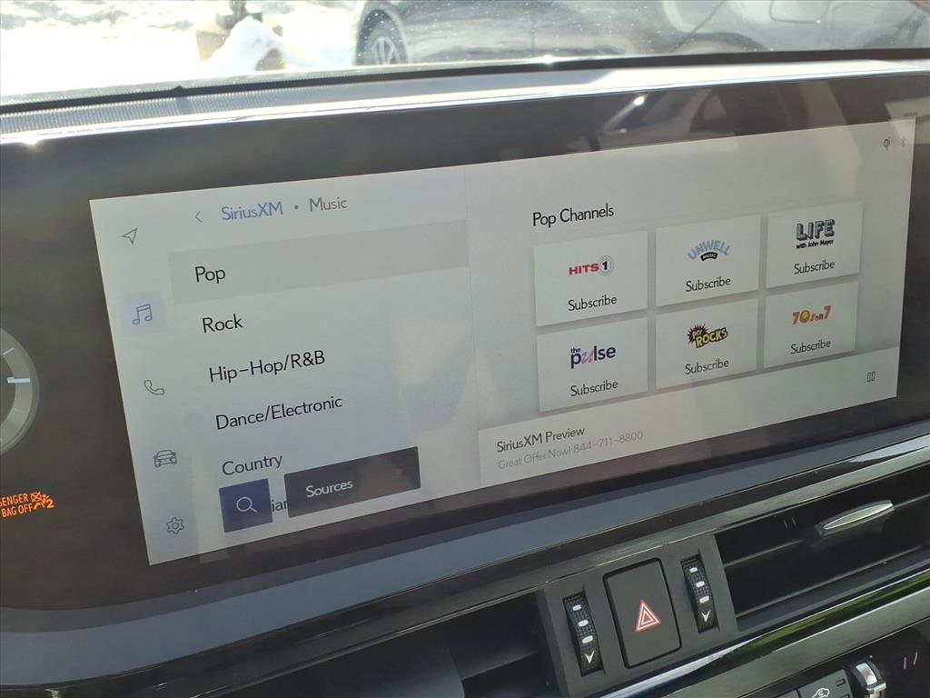 Certified 2023 Lexus ES 250 w/ Premium Package image 19