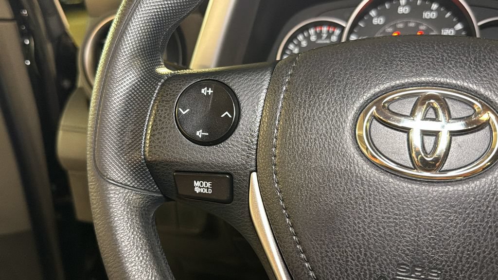 Used 2016 Toyota RAV4 LE AWD/4WD image 27