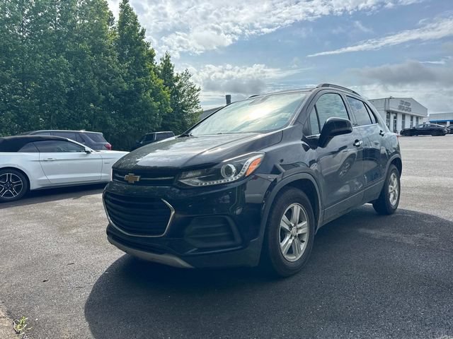 Used 2020 Chevrolet Trax LT w/ LT Convenience Package FWD image 10